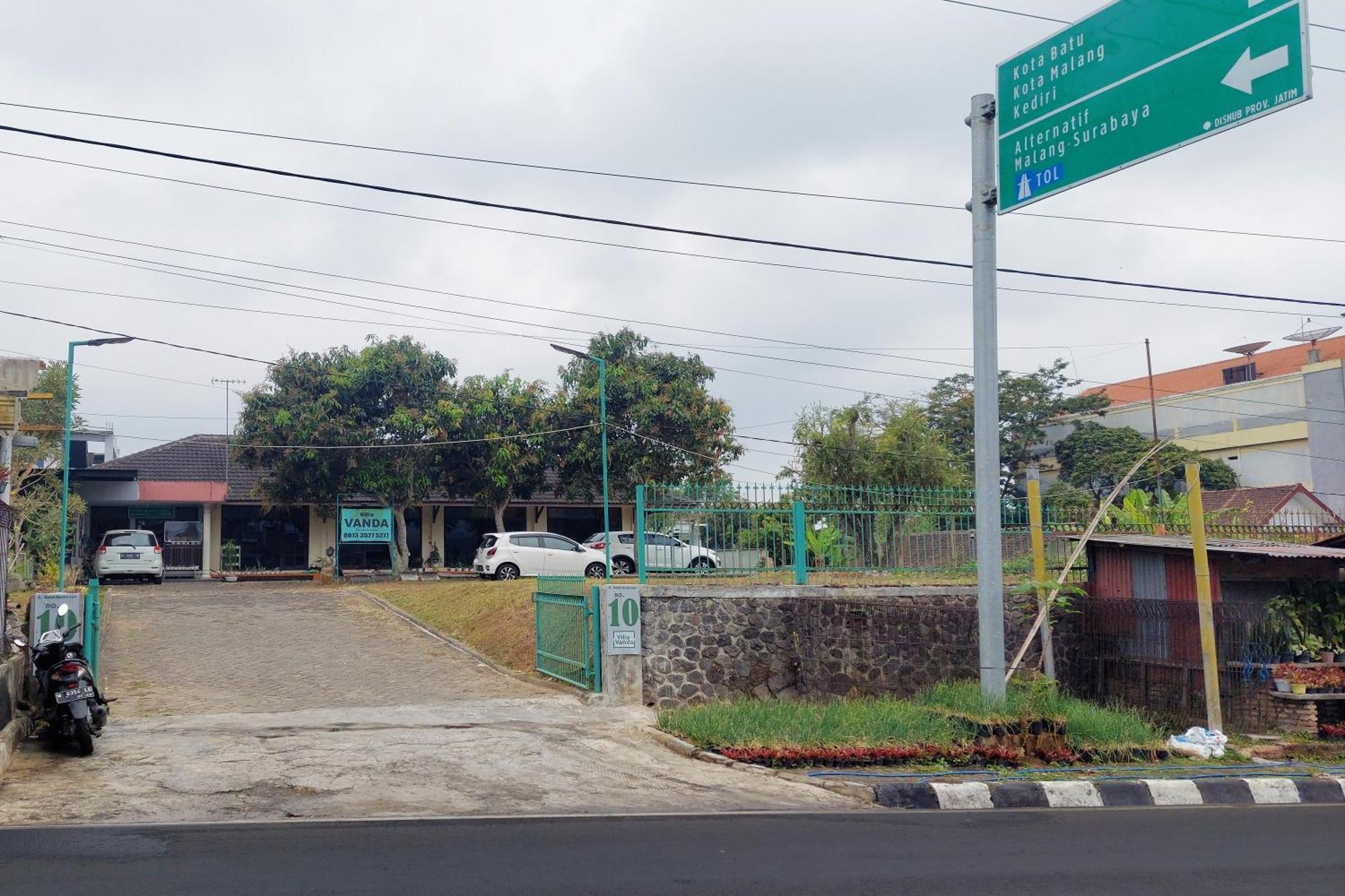 Vanda Villa Batu Exterior foto